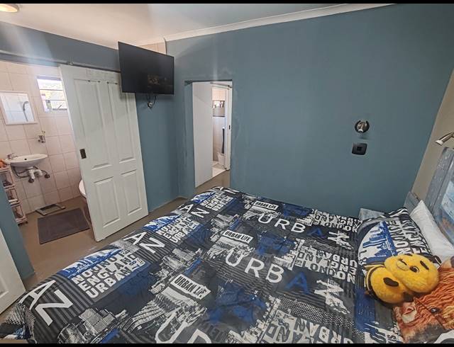 14 BEDROOM HOUSE FOR SALE IN LONG ACRES COUNTRY ESTATE